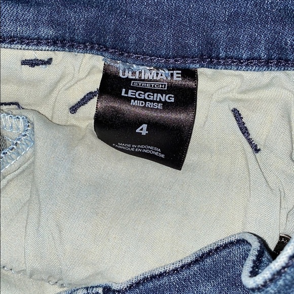 Express - Picture 4 of 4